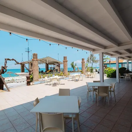 Oasi Azzurra Apartmanhotel Messina