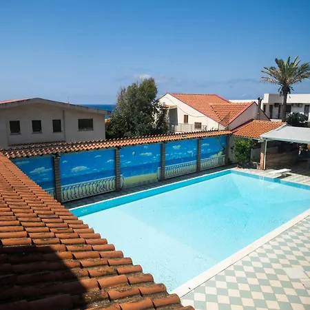 Oasi Azzurra Apartmanhotel 3*